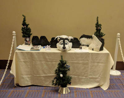 A memorial table set up in the Consuite of Midwest FurFest 2017