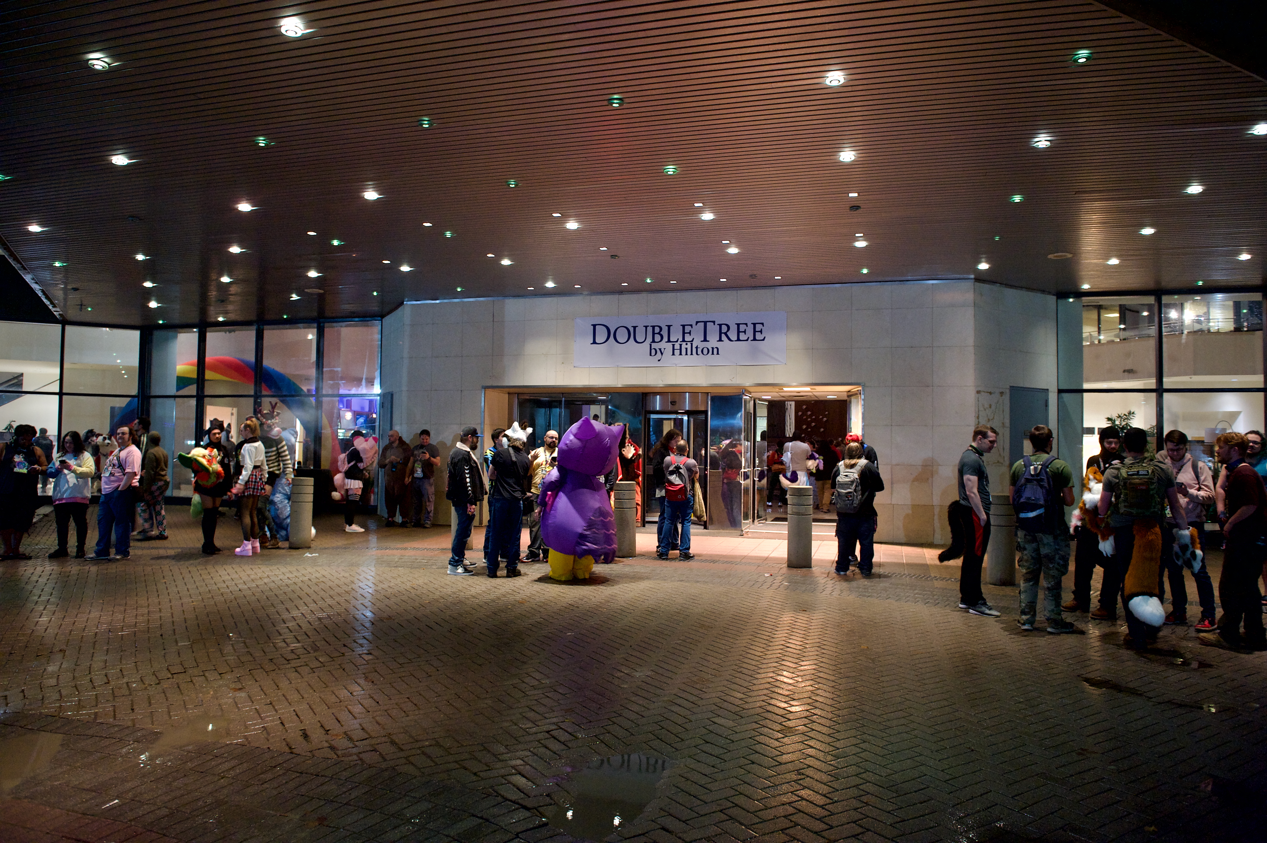 DoubleTree entrance.jpeg